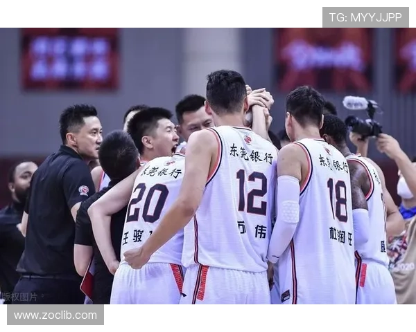 南京足球队与深圳足球队赛后复盘分析意识碰撞与战术对决